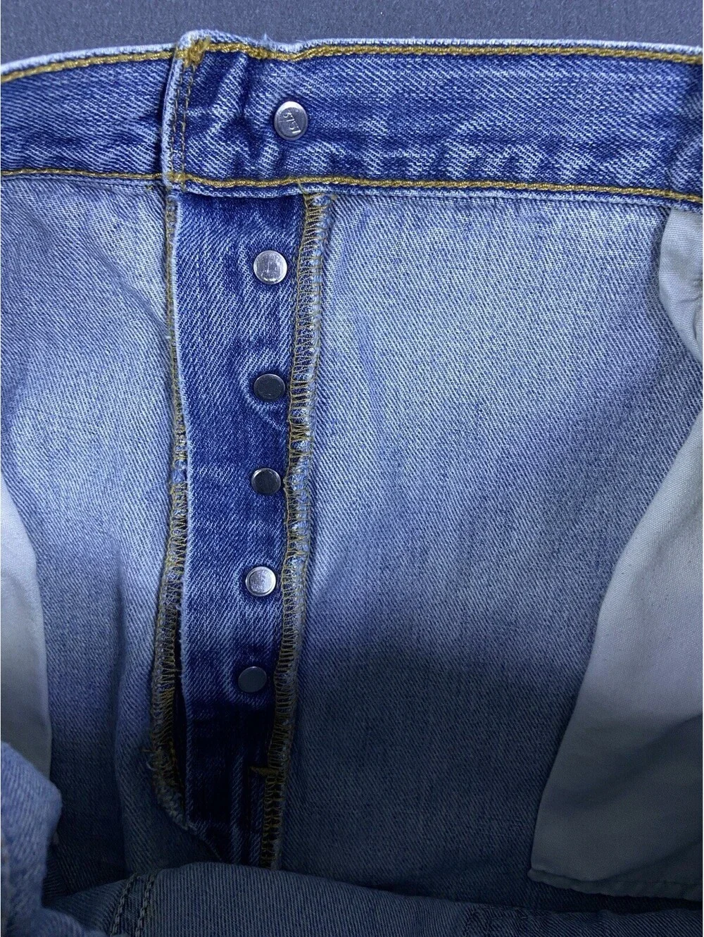 Vtg Levis 501 Jeans Mens 40x31  Blue Light Wash Natural Fade Distressed Egypt